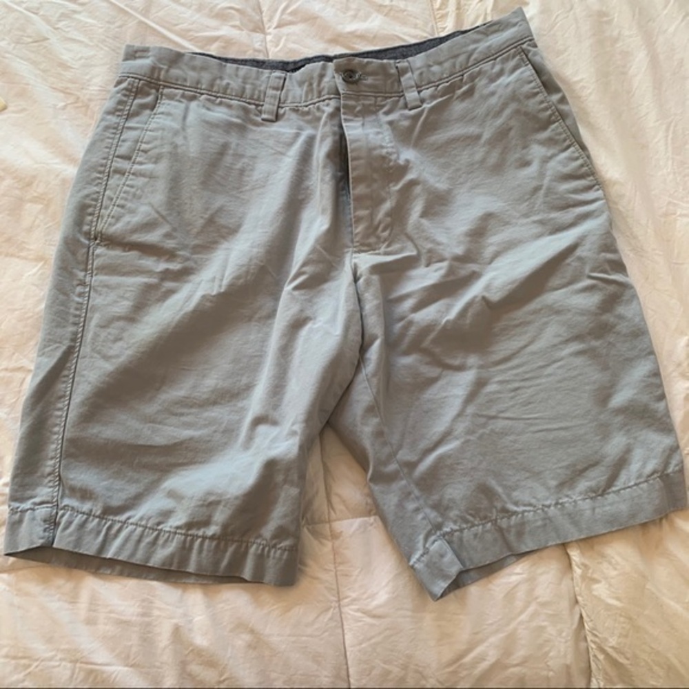 Banana Republic Men’s Chino Cargo Shorts